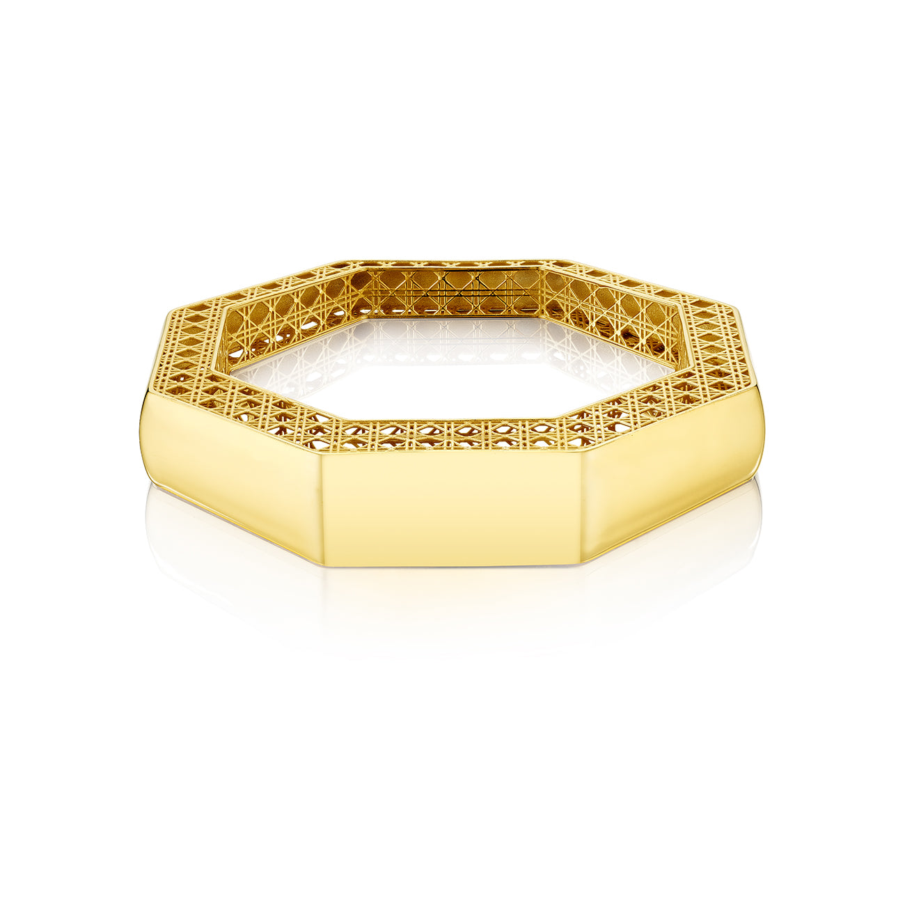 MoAnA LUU Doudou bangle bracelet featuring a cane-woven work inspired by traditional Caribbean fish traps, reflecting the house’s vision of Creole-inspired fine jewelry crafted in New York.