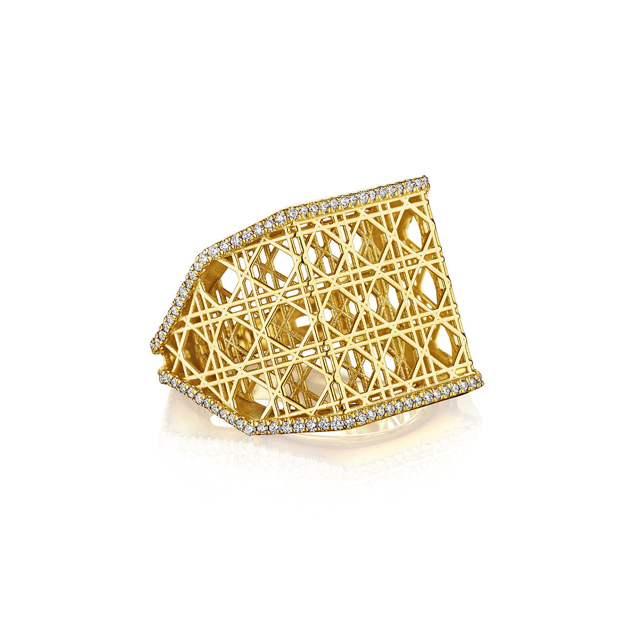 MoAnA LUU Doudou wide ring in 18K yellow gold, featuring pavé diamonds in an intricate woven openwork design inspired by Caribbean fish traps.