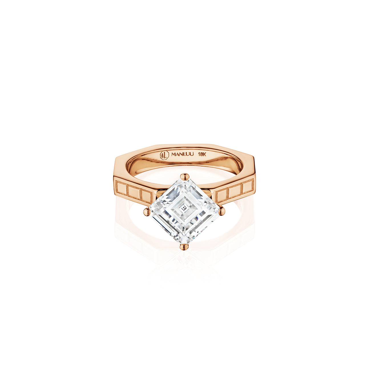 MoAnA LUU Ti engagement ring solitaire in 18K rose gold in a geometric setting with clean architectural lines.