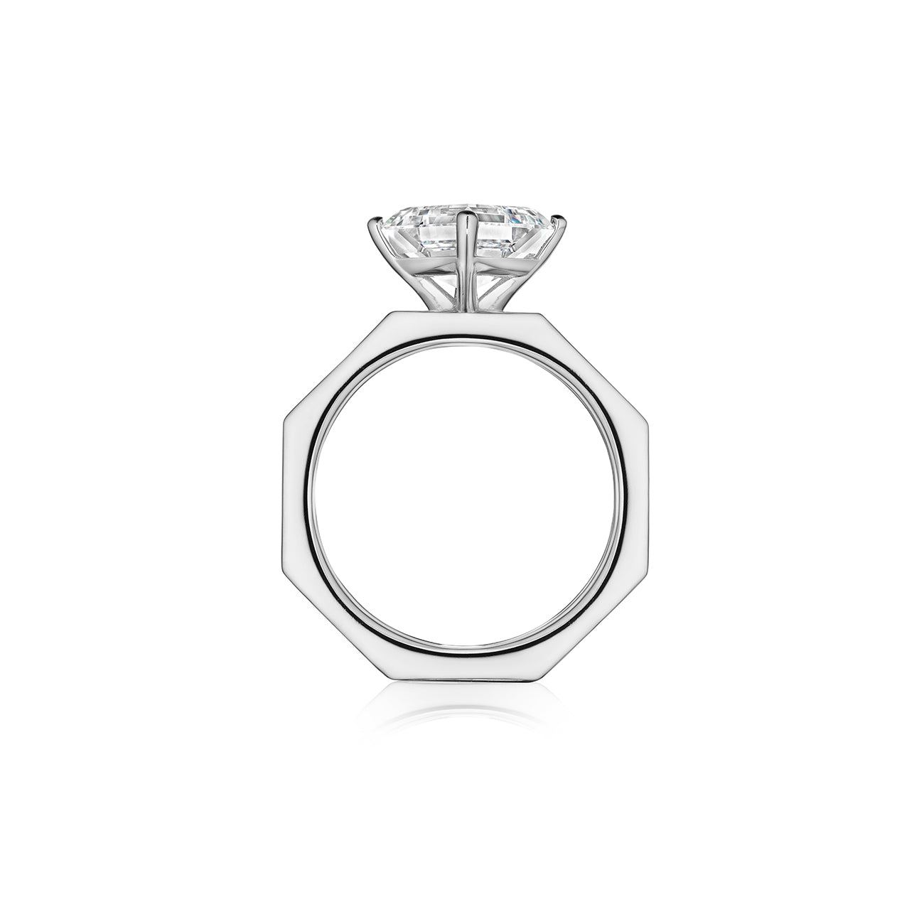 MoAnA LUU Ti engagement ring solitaire in 18K white gold in a geometric setting with clean architectural lines.