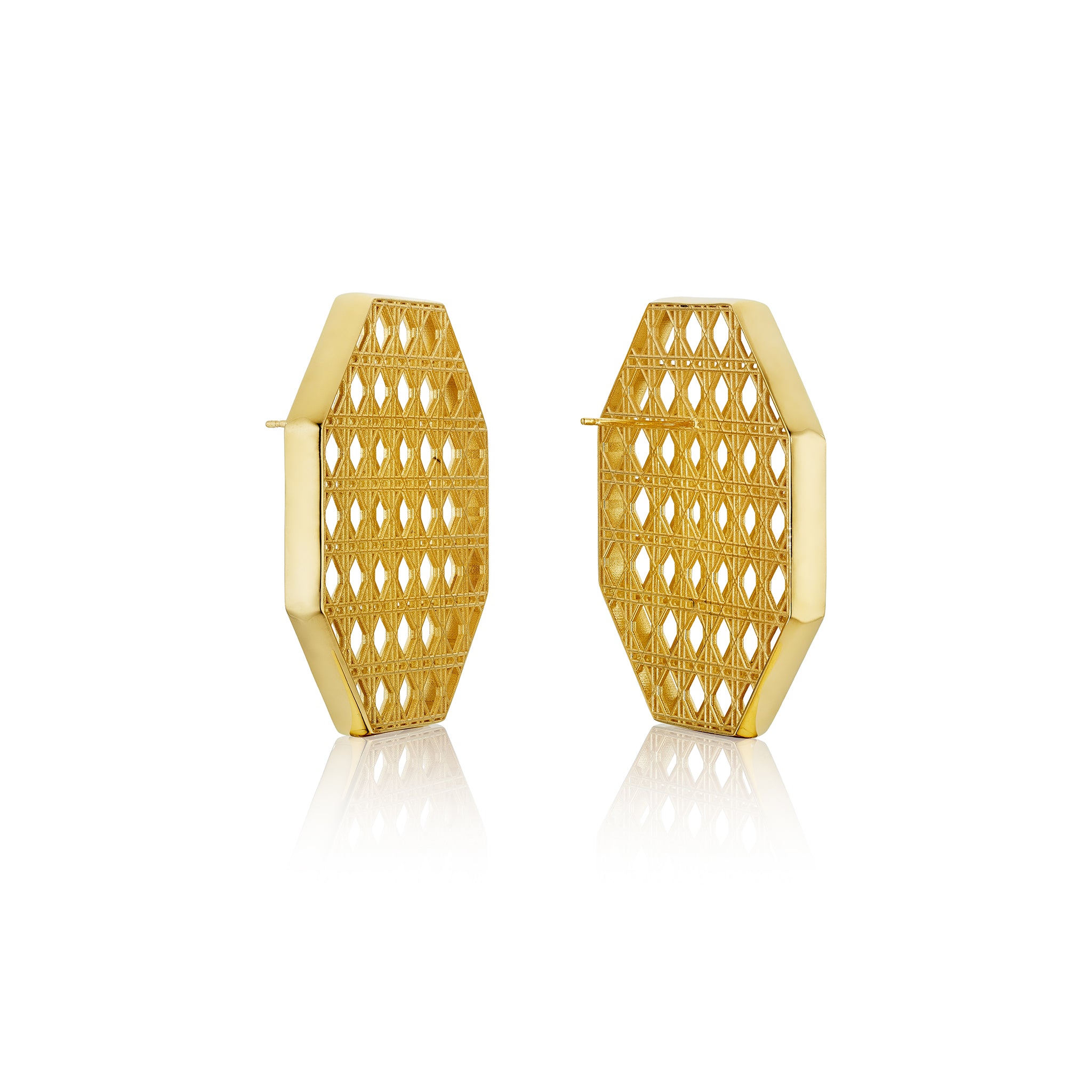 MoAnA LUU Doudou statement earrings in 18K yellow gold, featuring a cane-woven work inspired by traditional Caribbean fish traps, reflecting the house’s vision of Creole-inspired fine jewelry crafted in New York.