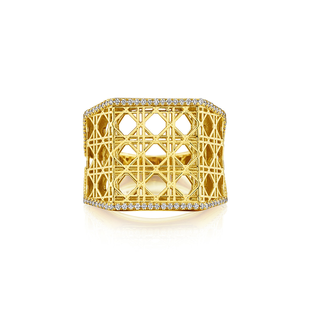 MoAnA LUU Doudou wide ring in 18K yellow gold, featuring pavé diamonds in an intricate woven openwork design inspired by Caribbean fish traps.