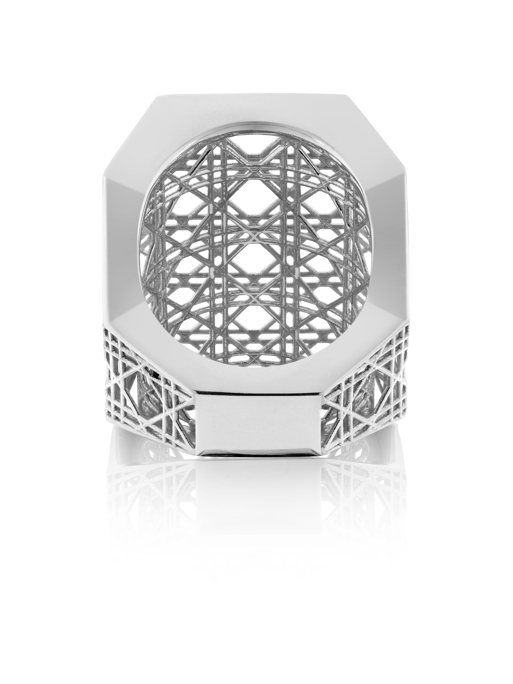 MoAnA LUU Doudou maxi ring in silver featuring a cane-woven work inspired by traditional Caribbean fish traps, reflecting the house’s vision of Creole-inspired  jewelry crafted in New York.